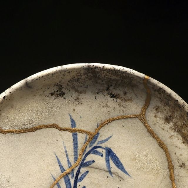 Kintsugi: Kusurların Altınla Taçlandığı Sanat