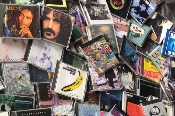 Bir Albümün Hikayesi – Efsane Albümlerin Yaratım Süreci ve Toplumsal Etkisi