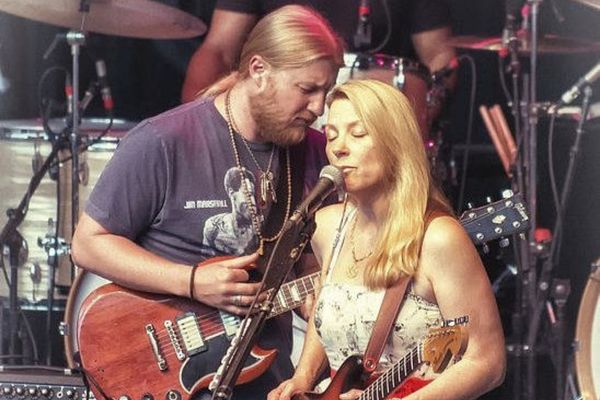 Tedeschi Trucks Band: Blues’un Dönüştüğü Aile Hikayesi