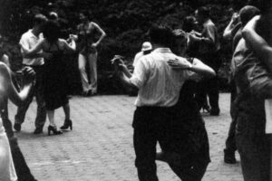 Latin Danslarının Ritmi: Kökleri ve Anlamları