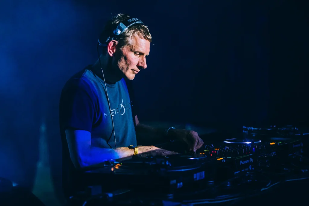 BD2019 Sun Nebula RalphLawson ScottSalt Web 31.jpg