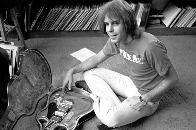 Bob Weir: Grateful Dead’in Sessiz Devrimcisi ve Sonsuz Jam Ruhunun Mimarı