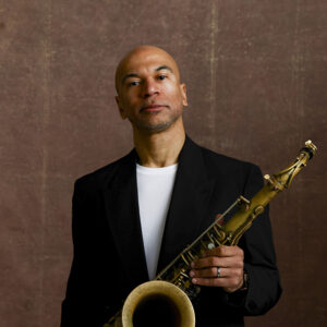 Minimalizm ve Derinlik: Walter Smith III’ün “TWIO Vol. 2” Albümü Neden Bu Kadar Etkileyici?