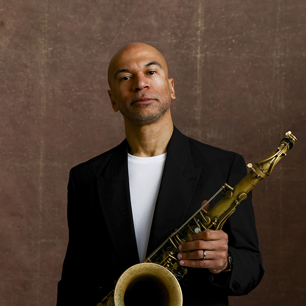 Minimalizm ve Derinlik: Walter Smith III’ün “TWIO Vol. 2” Albümü Neden Bu Kadar Etkileyici?