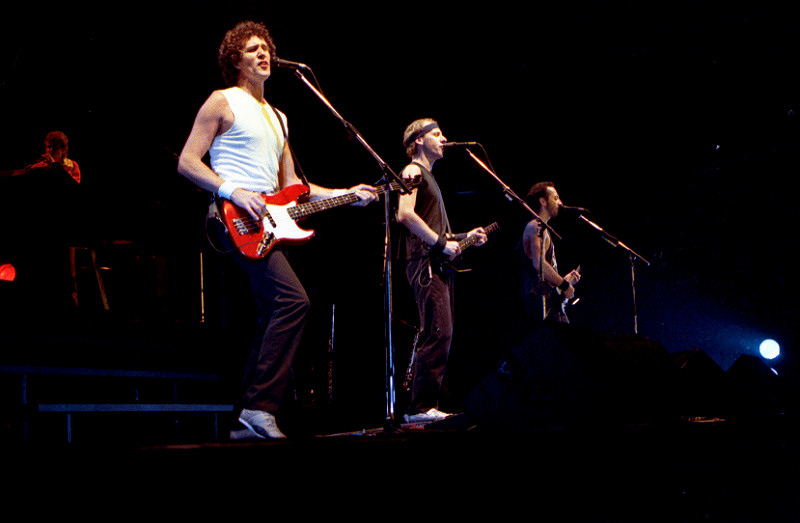 SULTANS OF SWING: BİR PUB GECESİ NASIL ROCK TARİHİNE DÖNÜŞTÜ? 3 Dire straits 22101985 23 800