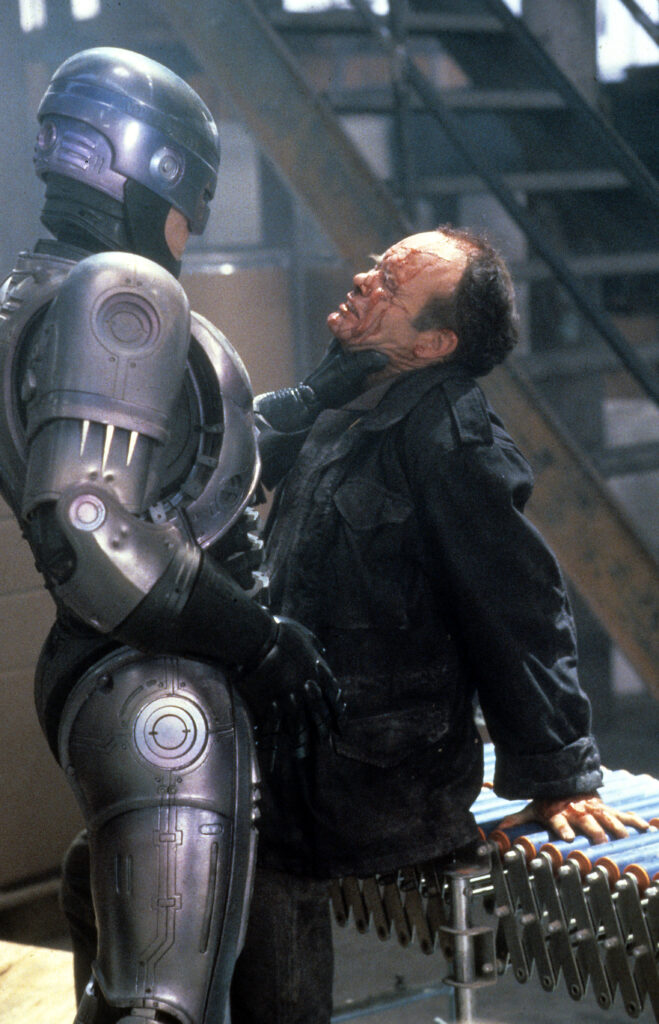 ROBOCOP GERI DONUYOR 4 MV5BMTQzNzM3MjUwOF5BMl5BanBnXkFtZTgwNTE3ODIwMjE@. V1