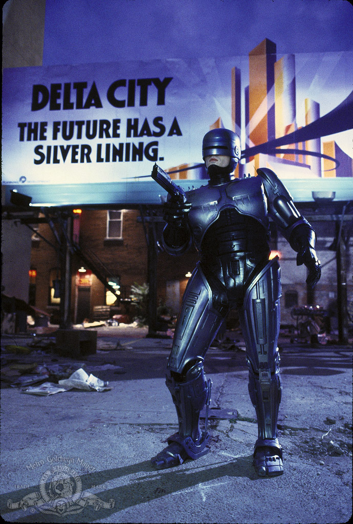 ROBOCOP GERI DONUYOR