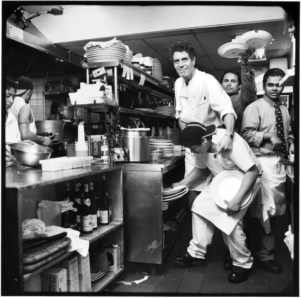 BOURDAIN'İN MASADAN DÜNYAYA UZANAN HİKÂYESİ 3 210906 r38940.jpg
